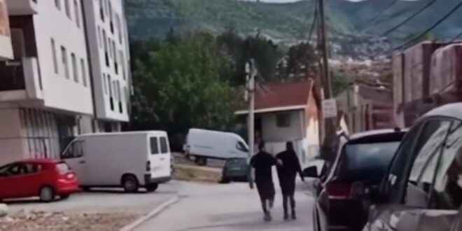 Video E Rëndë Në Kosovë, I Riu Godet Me Grusht Në Fytyrë Vajzën, E Kap ...