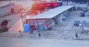 “Një copë hekuri goditi klientin në kokë”- Shpërthimi në magazinën e deputetit të PS, dëshmia e punonjësit